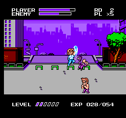 Cody usando um gancho para derrotar um inimigo